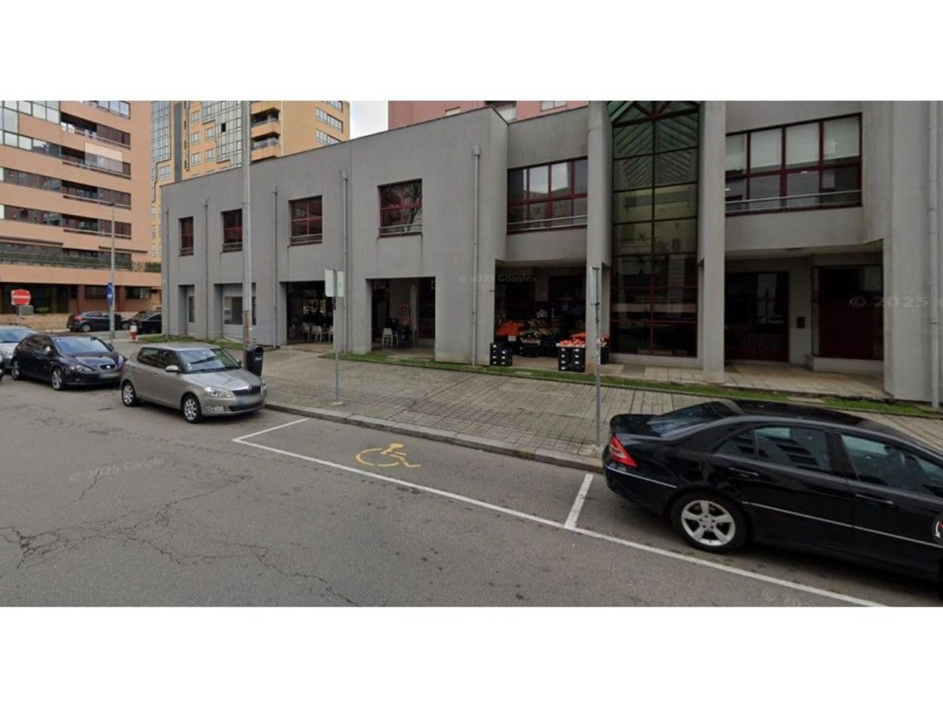 Propiedad comercial en Porto, Portugal 56 m² No. 254512