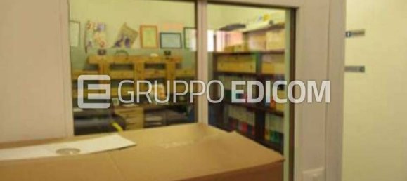 300m² Commercial property in Santa Maria della Versa, Italy No. 300739 6