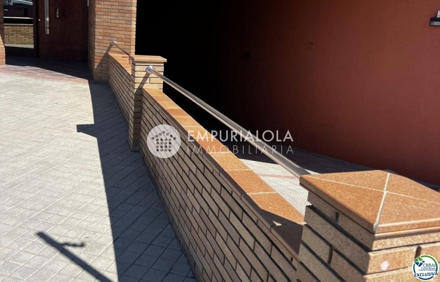  موقف سيارات في Figueres, Spain 14متر مربع رقم 170608