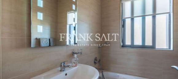 Ático de 2 dormitorios en San Gwann, Malta No. 9669 8