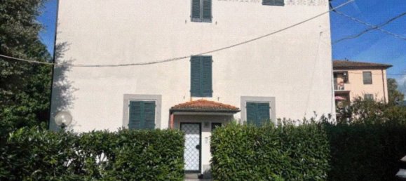 3 rooms Villa in Capannori, Italy No. 197013 7
