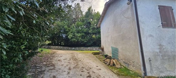 4 bedrooms House in Todi, Italy No. 379940 8