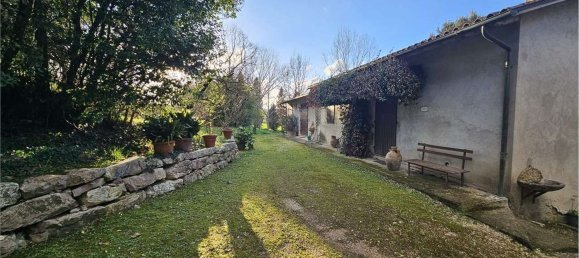 4 bedrooms House in Todi, Italy No. 379940 6