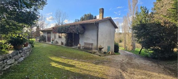 4 bedrooms House in Todi, Italy No. 379940 3