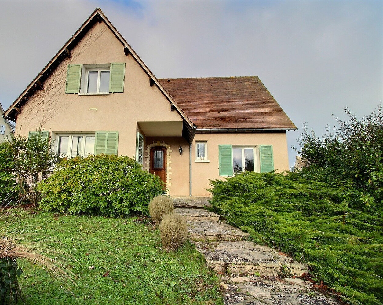 4 bedrooms House in Maintenon, France No. 263200