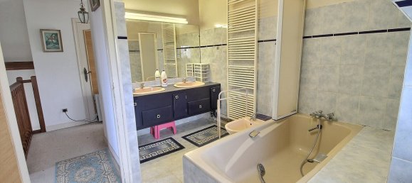 4 bedrooms House in Maintenon, France No. 263200 9