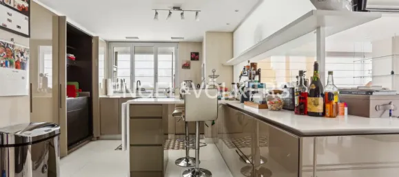 4 bedrooms Penthouse in Paris, France No. 168049 14