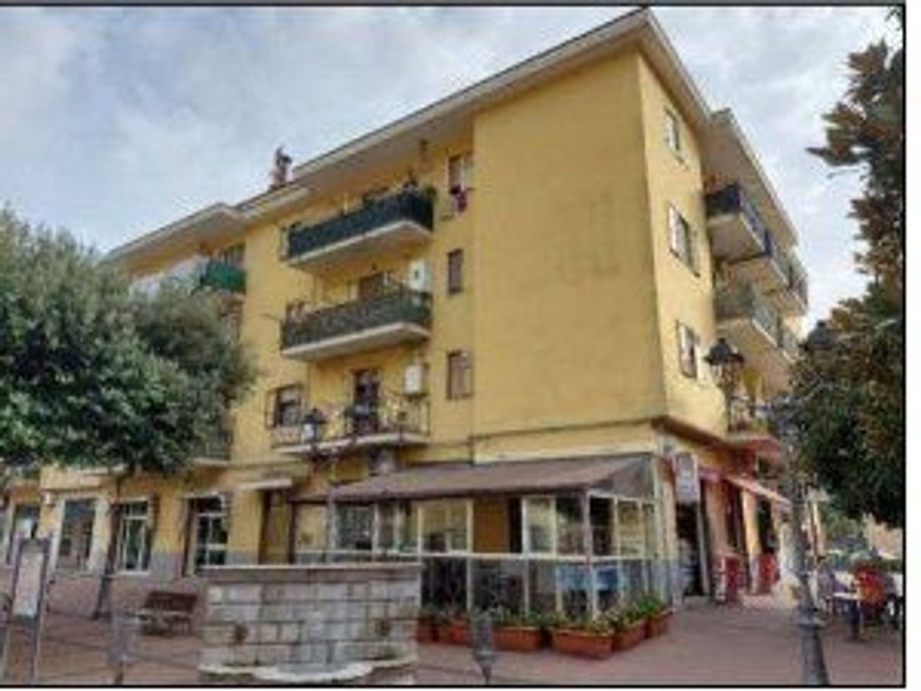 5 rooms Apartment in Giffoni Valle Piana, Italy No. 180063
