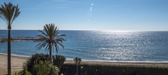 Apartamento de 2 dormitorios en Marbella, Spain No. 95534 2