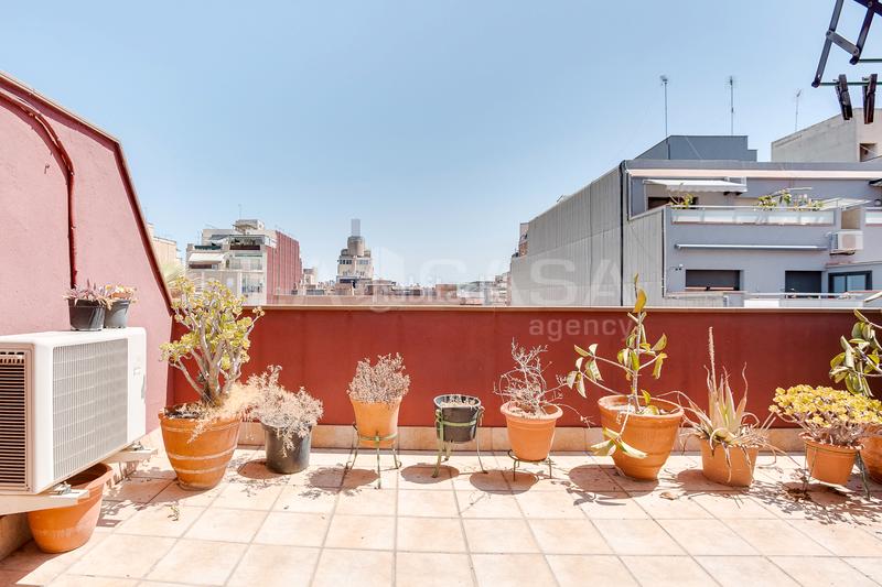 Пентхаус с 2 спальнями в Л'Оспиталет-де-Льобрегат, Испания № 144379