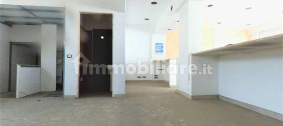 388m² Commercial property in Corigliano Rossano, Italy No. 343088 2