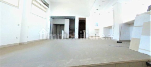 388m² Commercial property in Corigliano Rossano, Italy No. 343088 6