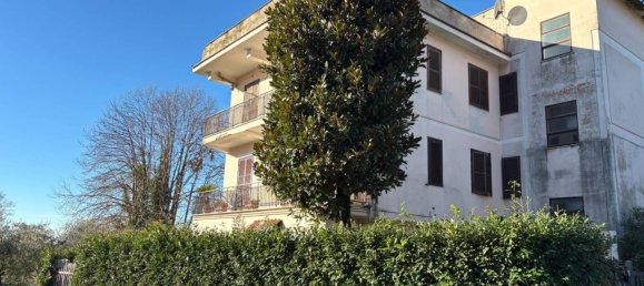 Apartamento de 2 dormitorios en Cave, Italy No. 217138 42