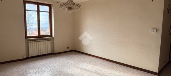 Apartamento de 2 dormitorios en Cave, Italy No. 217138 12