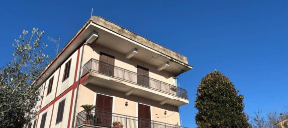 Apartamento de 2 dormitorios en Cave, Italy No. 217138 22