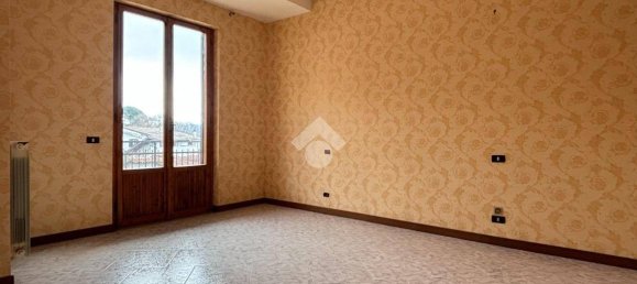 Apartamento de 2 dormitorios en Cave, Italy No. 217138 24