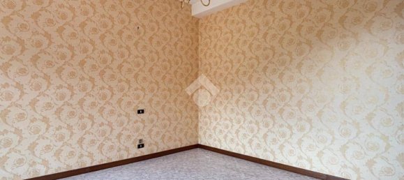 Apartamento de 2 dormitorios en Cave, Italy No. 217138 32