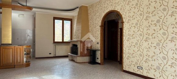 Apartamento de 2 dormitorios en Cave, Italy No. 217138 4