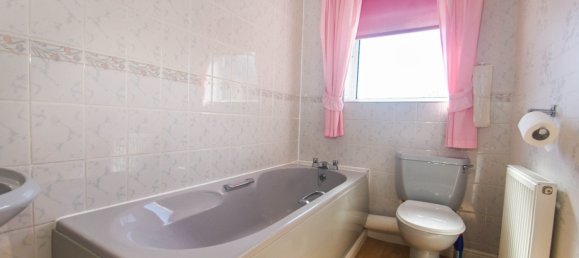 Maison à Caerphilly, United Kingdom No. 2036 16