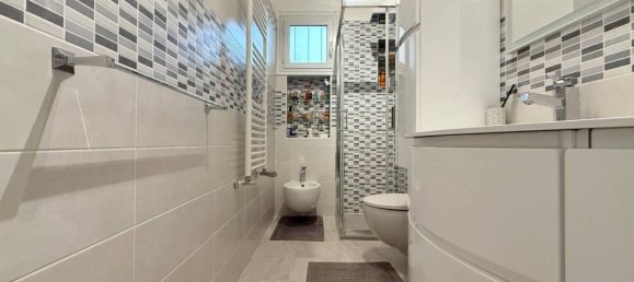 3 rooms Apartment in Milan, Italy No. 242293 16