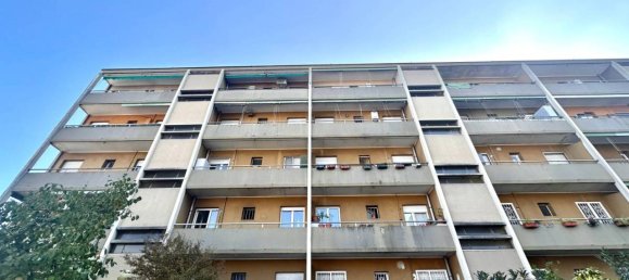 3 rooms Apartment in Milan, Italy No. 242293 20