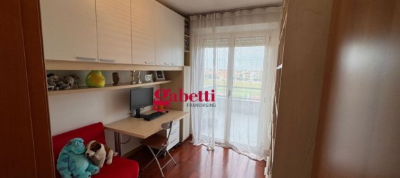 5 rooms Apartment in Rimini, Italy No. 298985 13
