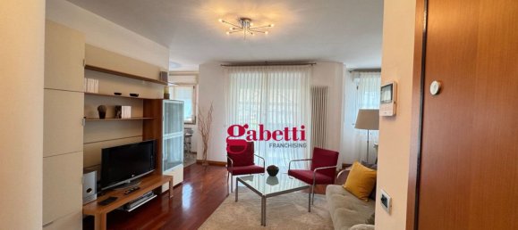 5 rooms Apartment in Rimini, Italy No. 298985 4