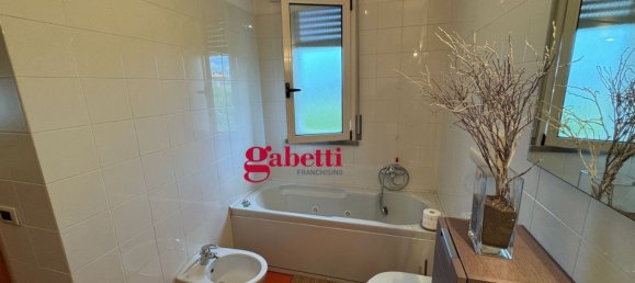 5 rooms Apartment in Rimini, Italy No. 298985 24