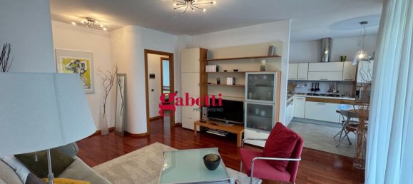 5 rooms Apartment in Rimini, Italy No. 298985 2