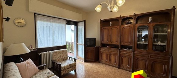 3-salle Appartement à Moggio, Italy No. 62497 2
