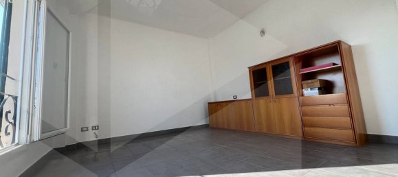 3-Zimmer Wohnung in Bologna, Italy, Nr. 24549 6