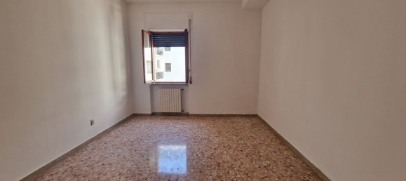 4 Schlafzimmer Wohnung in Maglie, Italy, Nr. 381740 8