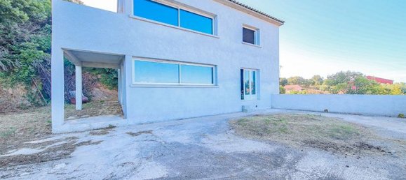 3 bedrooms House in Borgo, France No. 300663 2