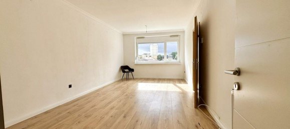 Apartamento de 3 habitaciónes en St. Polten, Austria No. 160848 3
