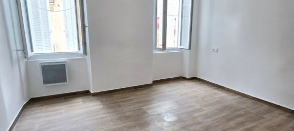 2 rooms Apartment in Marseille, France No. 207456 6