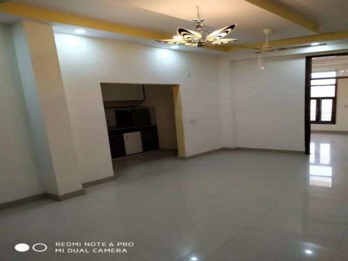 3 bedrooms House in Ghaziabad, India No. 54890