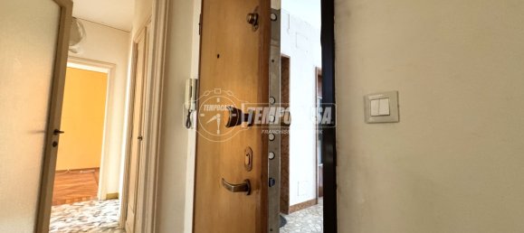 2 bedrooms Apartment in Biella, Italy No. 60809 6