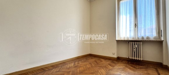 2 bedrooms Apartment in Biella, Italy No. 60809 5
