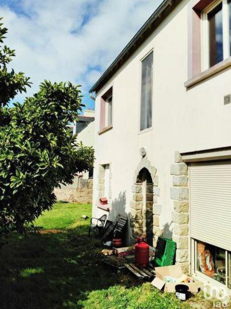 4 bedrooms House in Crozon, France No. 30970