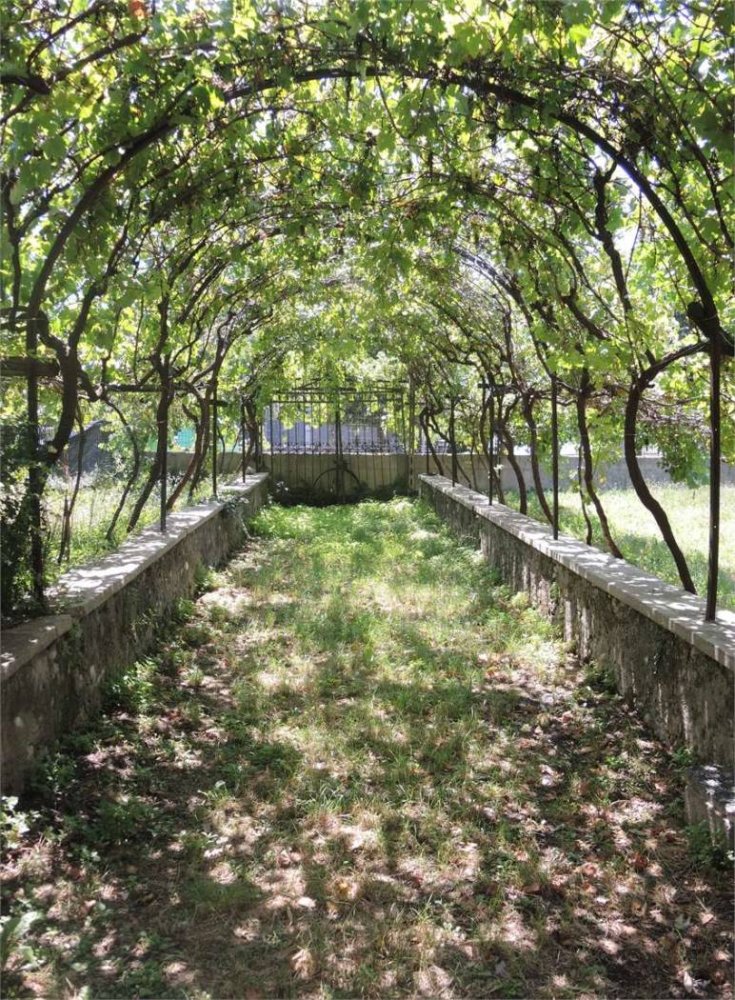 Apartamento de 8 dormitorios en Avio, Italy No. 92912