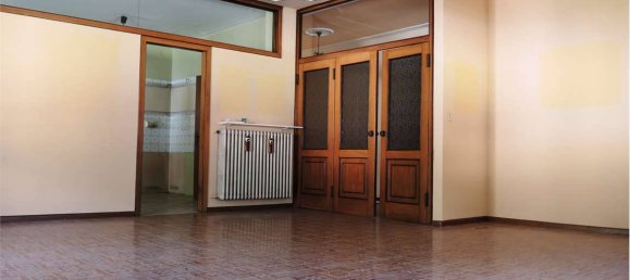 Apartamento de 8 dormitorios en Avio, Italy No. 92912 19