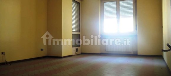 Apartamento de 8 dormitorios en Avio, Italy No. 92912 33