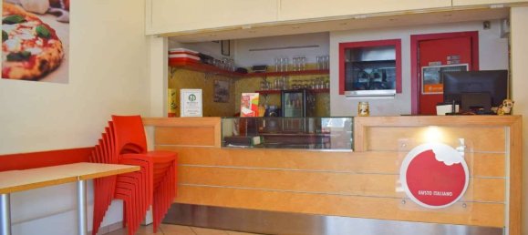 3غرفة عقار تجاري في Pescara, Italy رقم 16688 2