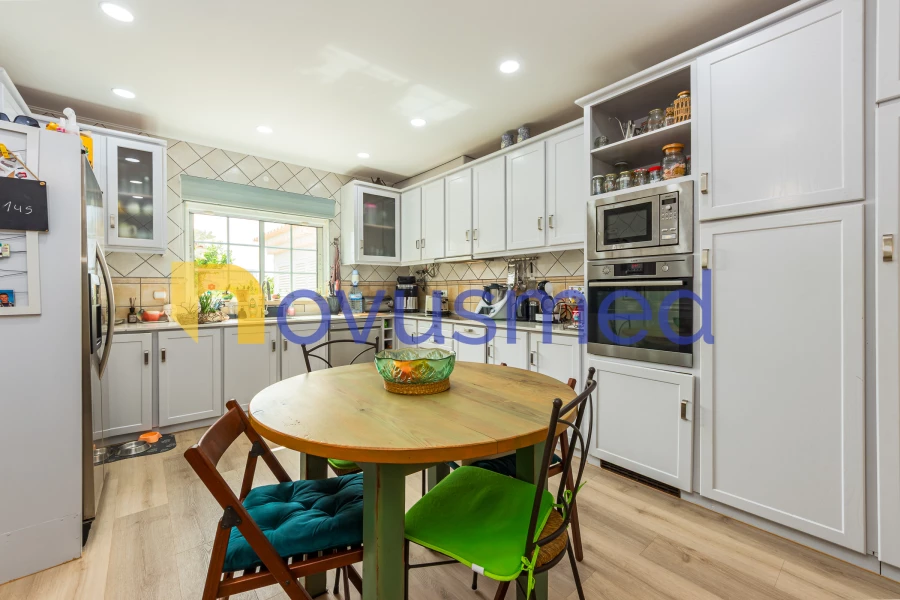 Casa de 3 dormitorios en Albufeira, Portugal No. 331158