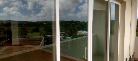 Коммерческая недвижимость 261м² в Феррейраш, Португалия № 10043 21