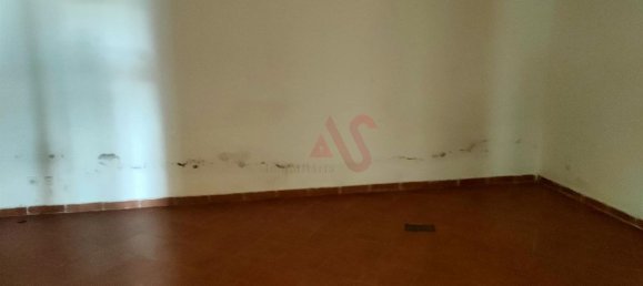 Коммерческая недвижимость 261м² в Феррейраш, Португалия № 10043 12