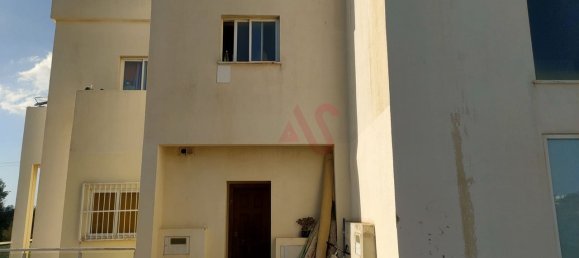 Коммерческая недвижимость 261м² в Феррейраш, Португалия № 10043 7