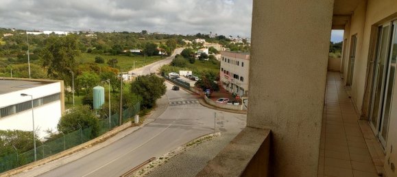 Коммерческая недвижимость 261м² в Феррейраш, Португалия № 10043 15