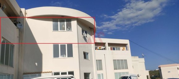 Коммерческая недвижимость 261м² в Феррейраш, Португалия № 10043 2