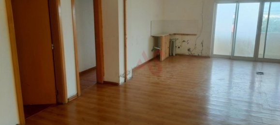 Коммерческая недвижимость 261м² в Феррейраш, Португалия № 10043 10